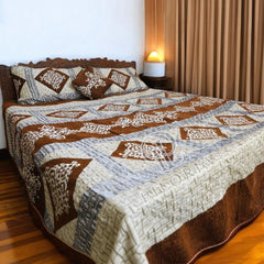 Premium_Red_Velvet_Jacquard_Bed_Sheet_Set_-_Elegant_Floral_Design_with_Geometric_Borders