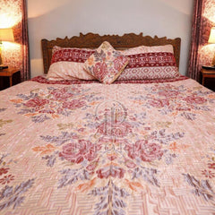 Piloria Velvet Jacquard King Size Bed Sheet Set - Elegant Pink & Red Floral Design