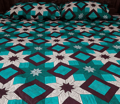 Naqsh-e-Rung – Teal & Maroon Geometric Quilted Bedspread