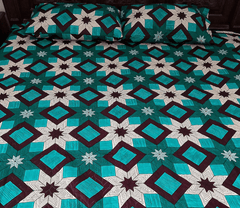 Naqsh-e-Rung – Teal & Maroon Geometric Quilted Bedspread