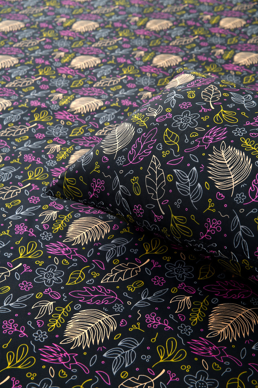 3 PCs Double Bed Sheet-Black Lily