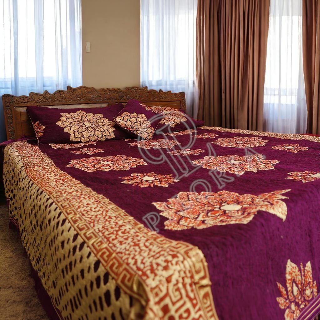 Luxurious King Size Velvet Jacquard Bedsheet – Elegant Floral Design in Deep Burgundy